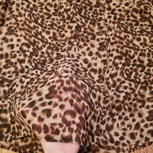 Forever21 leppert top - Picture 4 of 7